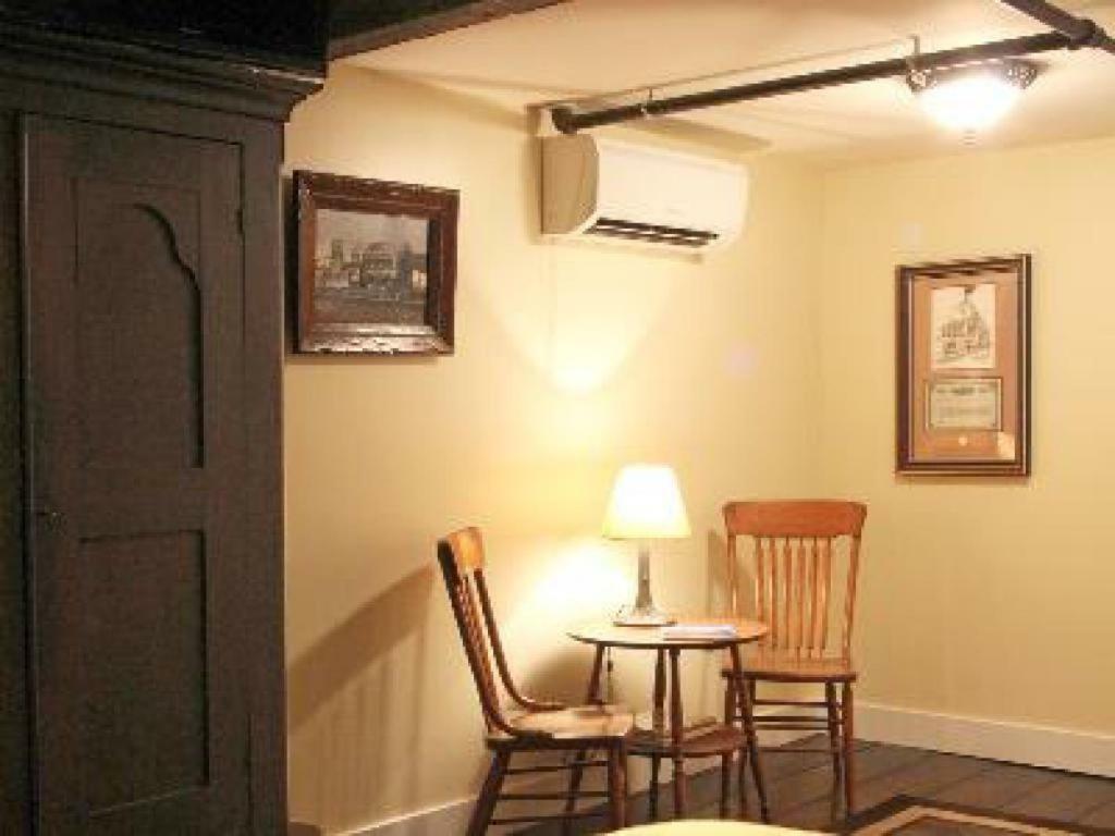 צ'סטרטון Riley'S Railhouse Bed & Breakfast חדר תמונה